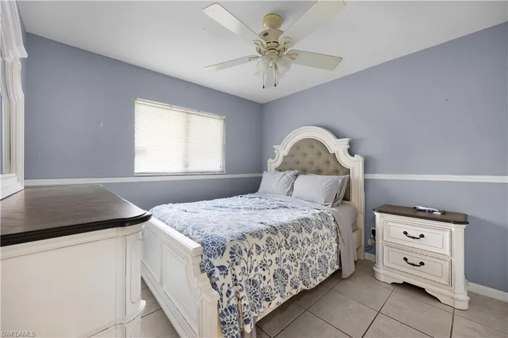 524 Ne 24th Pl, Cape Coral, Florida 33909