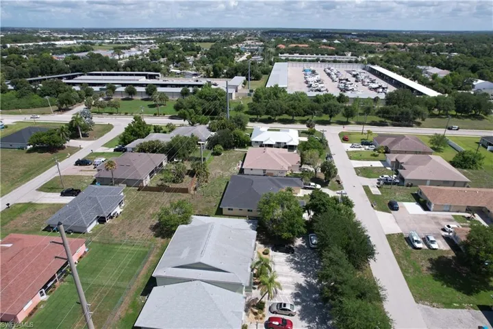 524 Ne 24th Pl, Cape Coral, Florida 33909