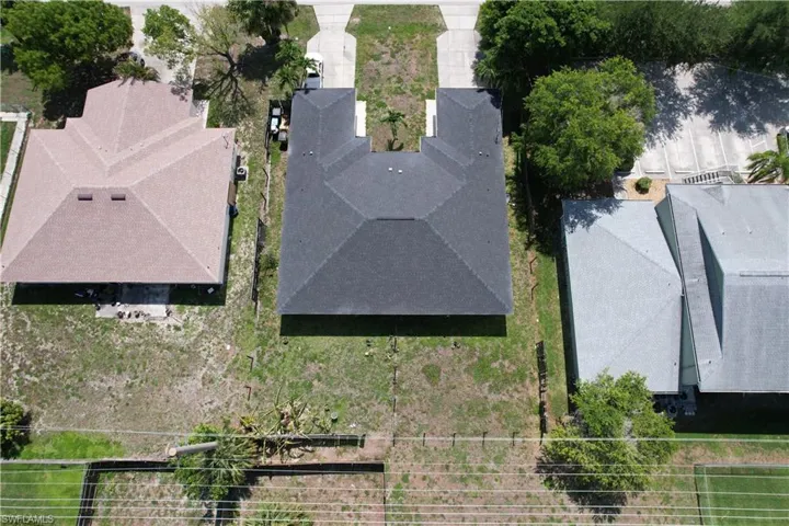 524 Ne 24th Pl, Cape Coral, Florida 33909