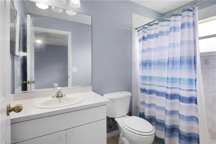 524 Ne 24th Pl, Cape Coral, Florida 33909