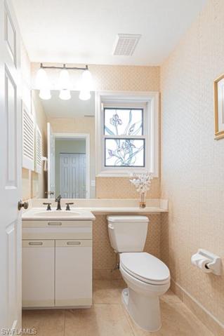 powder room