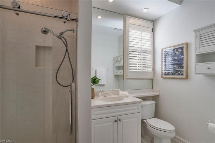 Ensuite bathrooms in the two bedrooms down the large hallway.
