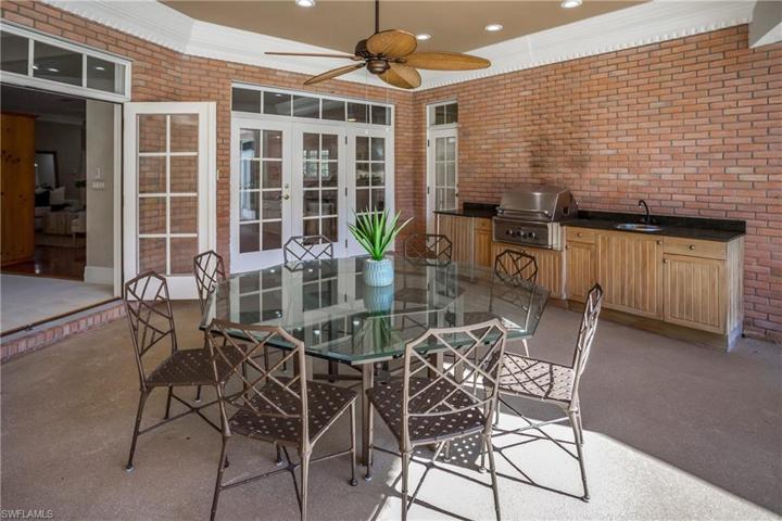 Large dining area for table that can sit up to 10.