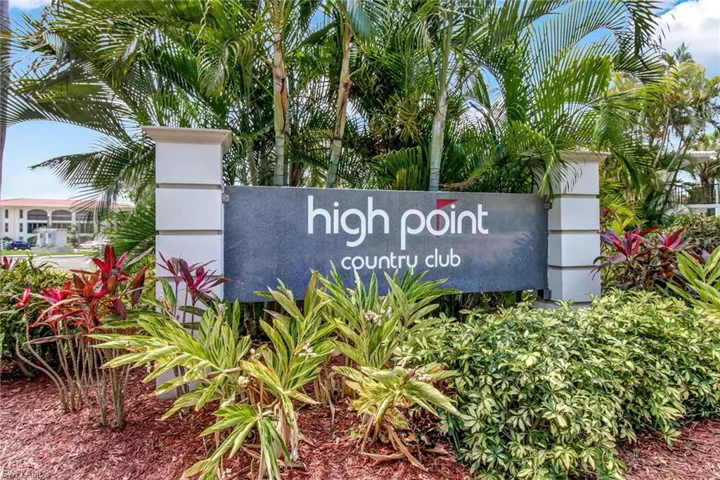 9 High Point Cir N 101, Naples, Florida 34103