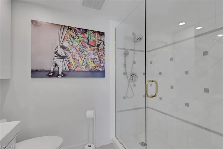 9 High Point Cir N 101, Naples, Florida 34103