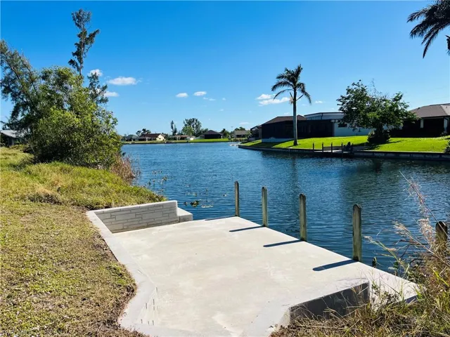 520 Sw 28th St, Cape Coral Fl 33914