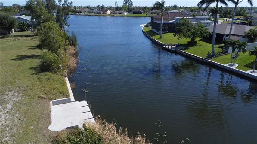 520 Sw 28th St, Cape Coral Fl 33914