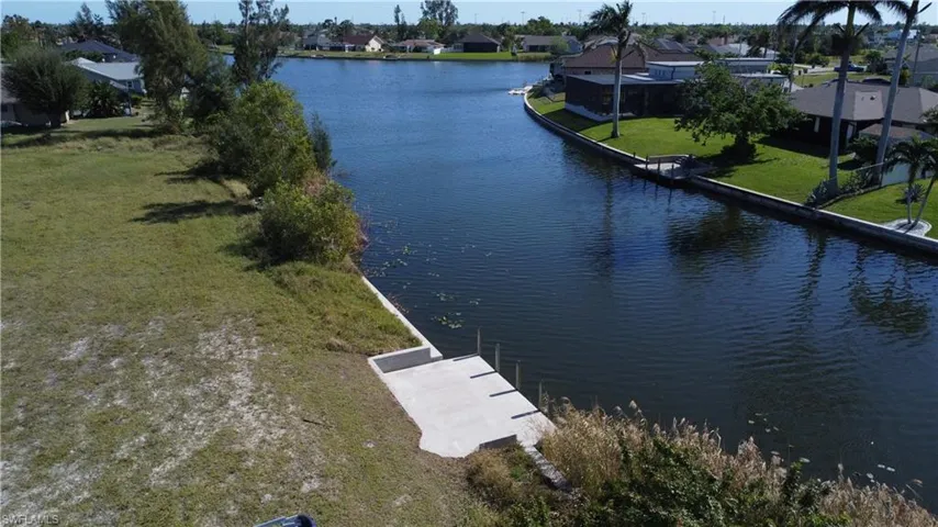 520 Sw 28th St, Cape Coral Fl 33914