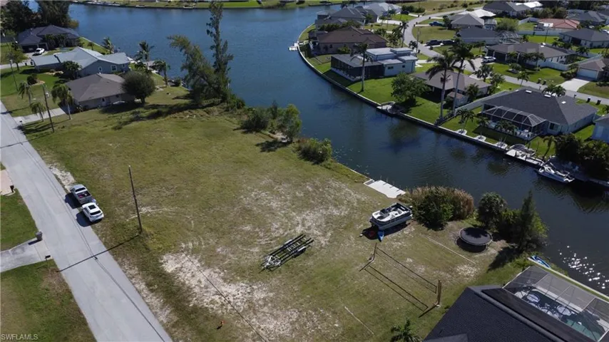 520 Sw 28th St, Cape Coral Fl 33914