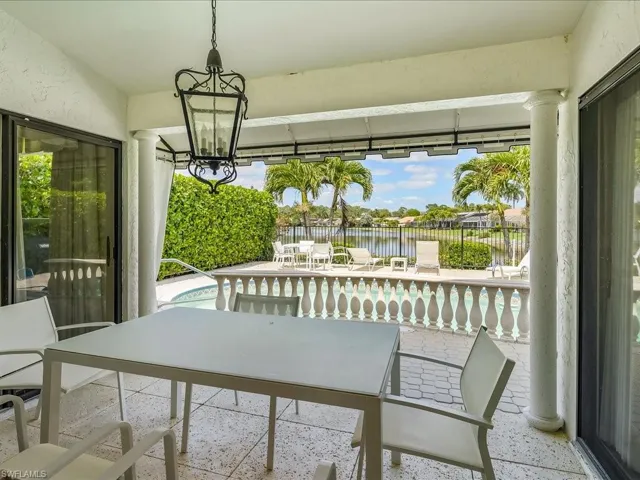 457 Kings Way, Naples Fl 34104