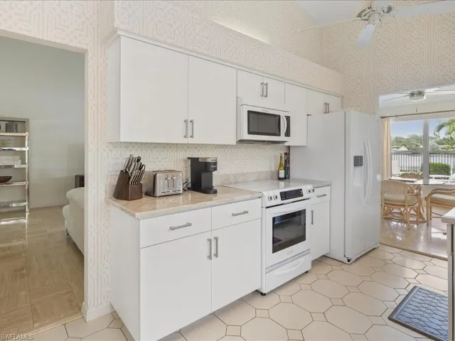 457 Kings Way, Naples Fl 34104