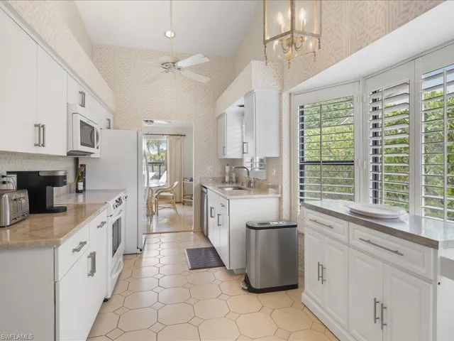 457 Kings Way, Naples Fl 34104