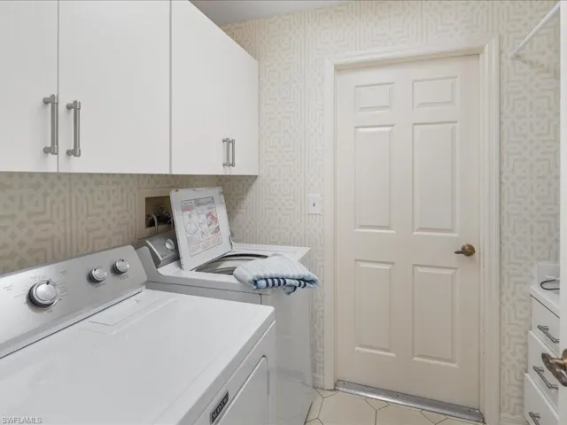 457 Kings Way, Naples Fl 34104