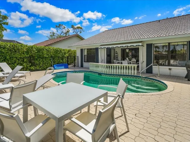 457 Kings Way, Naples Fl 34104