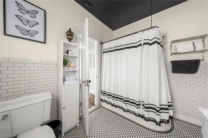 Jack and Jill Bath