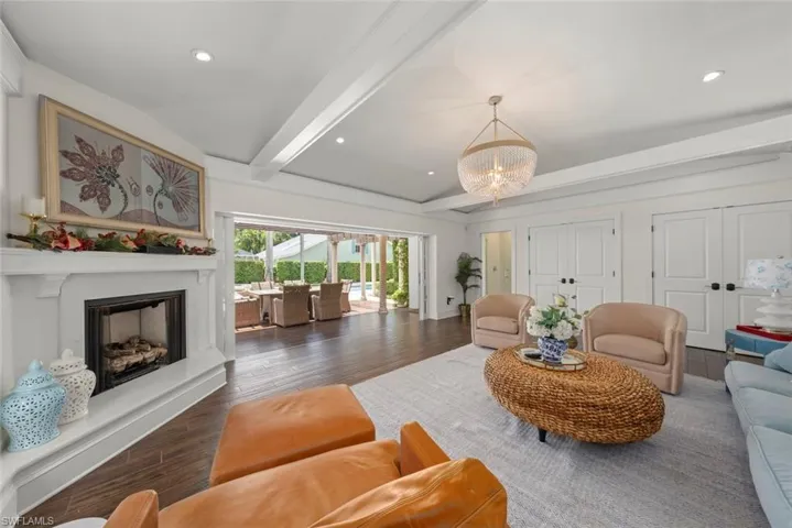 Casita Living Room and Fireplace