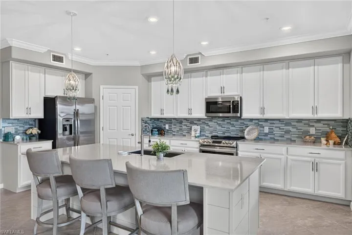 17280 Cherrywood Ct, Bonita Springs, Florida 34135