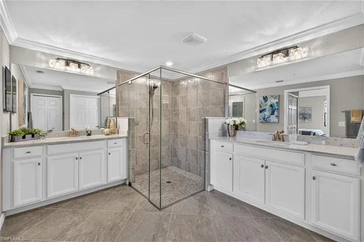 17280 Cherrywood Ct, Bonita Springs, Florida 34135