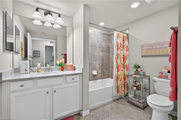 17280 Cherrywood Ct, Bonita Springs, Florida 34135
