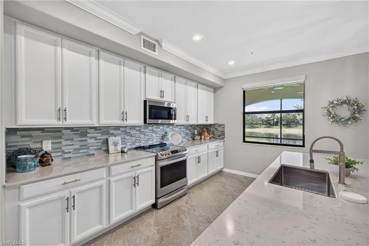 17280 Cherrywood Ct, Bonita Springs, Florida 34135