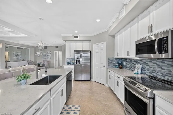 17280 Cherrywood Ct, Bonita Springs, Florida 34135