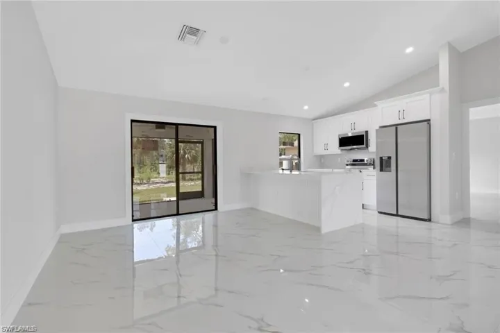 436 41st Ave Ne, Naples, Florida 34120