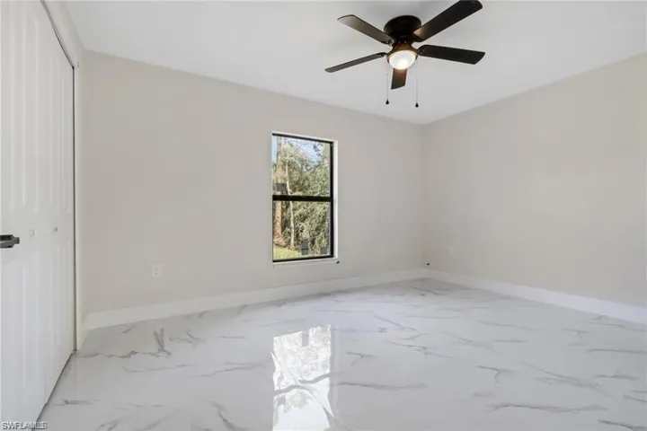 436 41st Ave Ne, Naples, Florida 34120