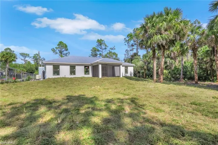 436 41st Ave Ne, Naples, Florida 34120