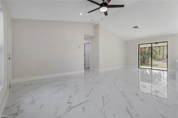 436 41st Ave Ne, Naples, Florida 34120
