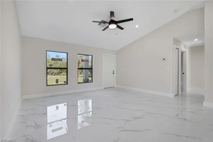436 41st Ave Ne, Naples, Florida 34120
