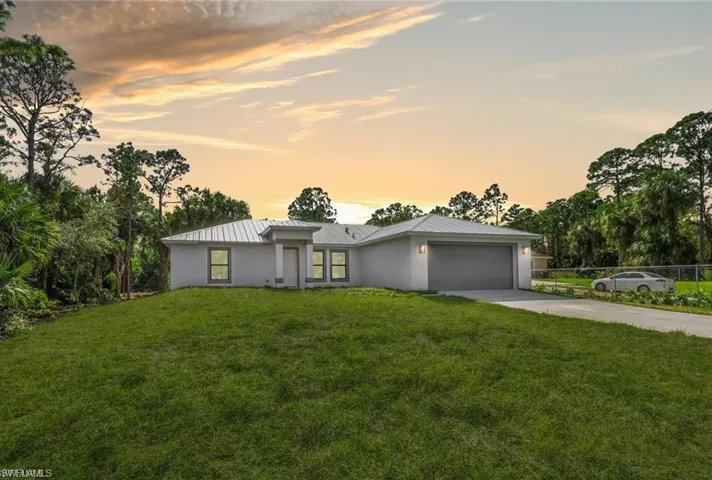 436 41st Ave Ne, Naples, Florida 34120