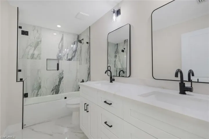 436 41st Ave Ne, Naples, Florida 34120