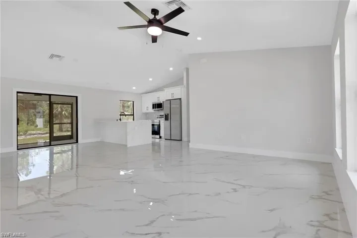 436 41st Ave Ne, Naples, Florida 34120