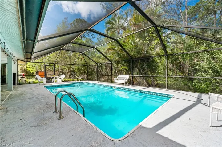 2121  17th SW ST, Naples, FL 34117