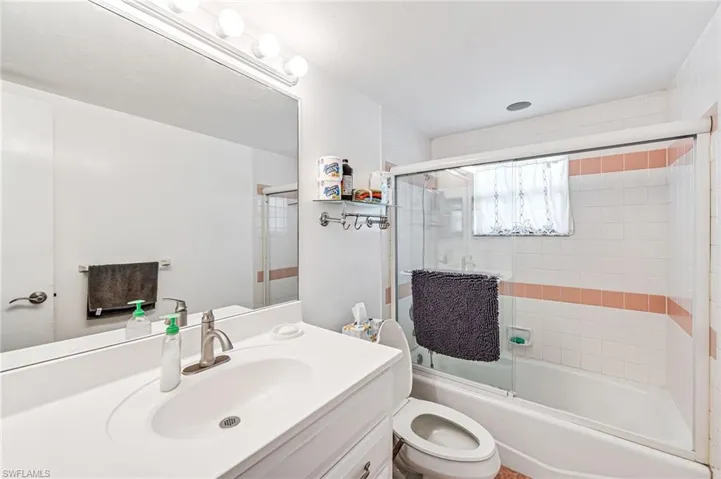 2121  17th SW ST, Naples, FL 34117