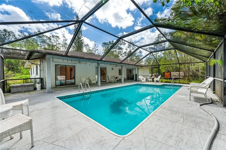 2121  17th SW ST, Naples, FL 34117