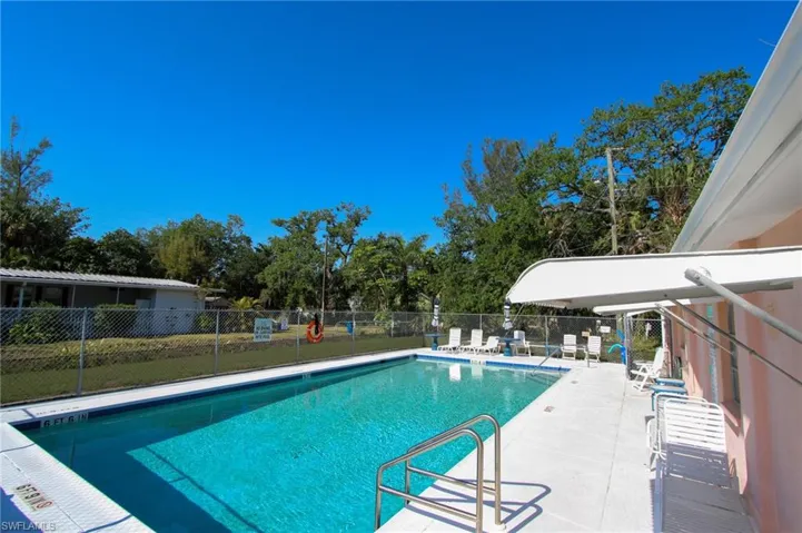 12221 Palm Dr, Fort Myers Fl 33908