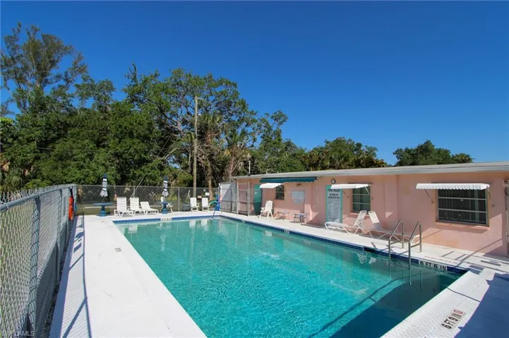 12221 Palm Dr, Fort Myers Fl 33908