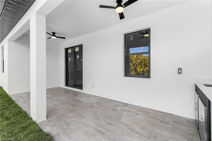 2200 Ne 15th Ave, Cape Coral, Florida 33909
