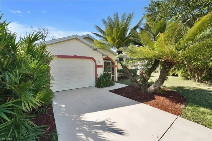11540  Red Hibiscus  DR, Bonita Springs, FL 34135