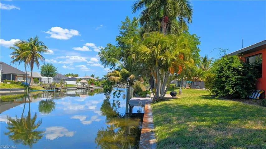 1422 Sw 4th Ave, Cape Coral, Florida 33991