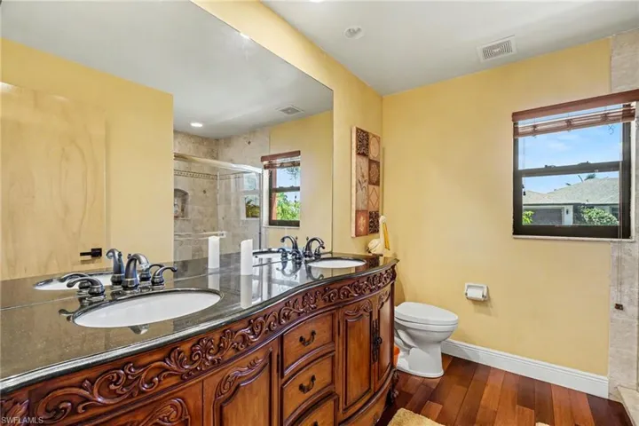1422 Sw 4th Ave, Cape Coral, Florida 33991