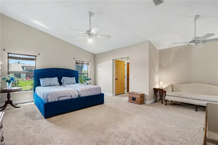 1422 Sw 4th Ave, Cape Coral, Florida 33991