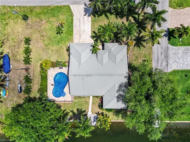 1422 Sw 4th Ave, Cape Coral, Florida 33991