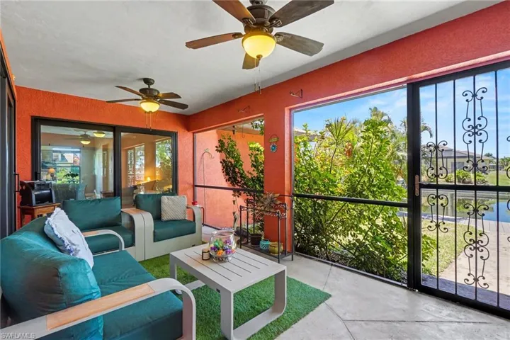 1422 Sw 4th Ave, Cape Coral, Florida 33991