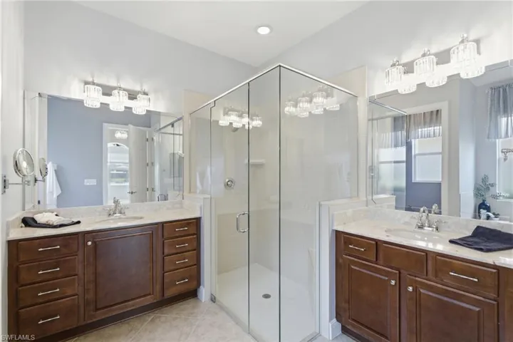 11511  Giulia  DR, Fort Myers, FL 33913