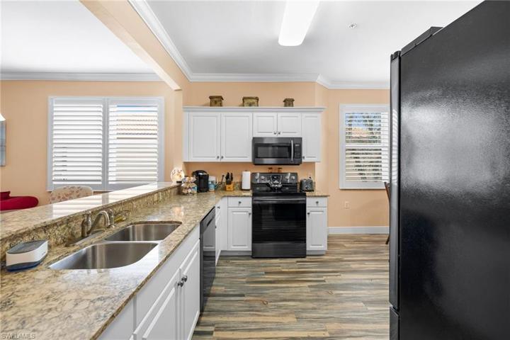 3984 Bishopwood CT E # 206, NAPLES FL 34114