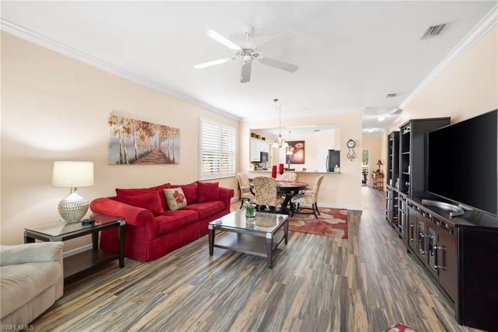 3984 Bishopwood CT E # 206, NAPLES FL 34114