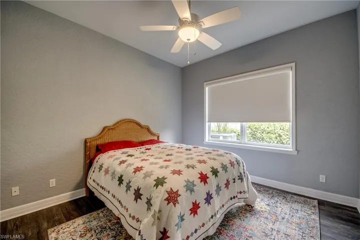 5217 Sw 9th Pl, Cape Coral, Florida 33914