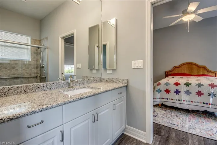 5217 Sw 9th Pl, Cape Coral, Florida 33914